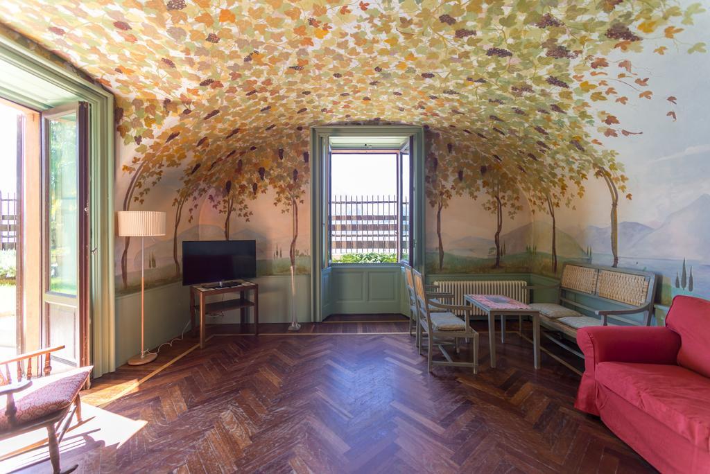 Villa La Rossa Fiumelatte Exteriér fotografie